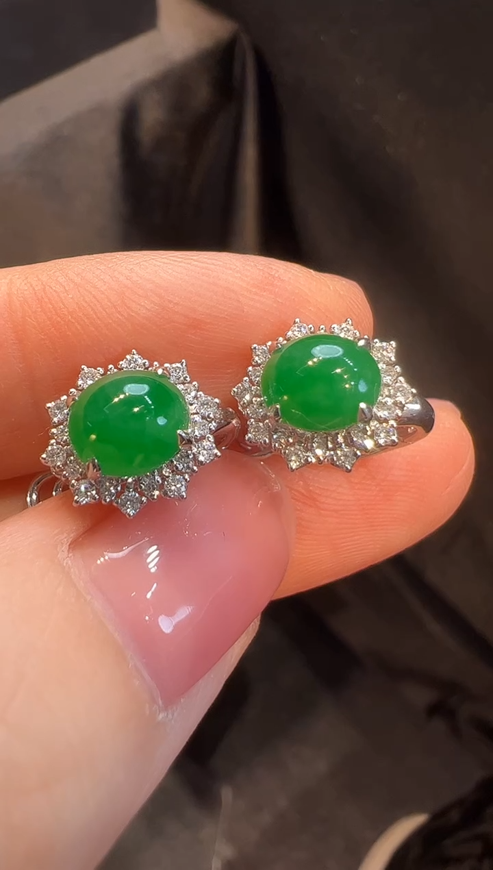 18K金镶嵌翡翠耳饰L6耳包