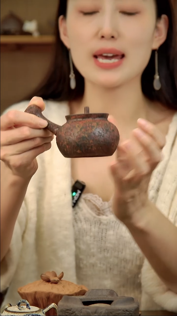 言野手作 岩矿侧把壶