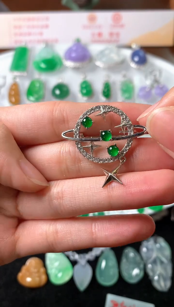 吊坠(不含链)银S925镶嵌翡翠胸针