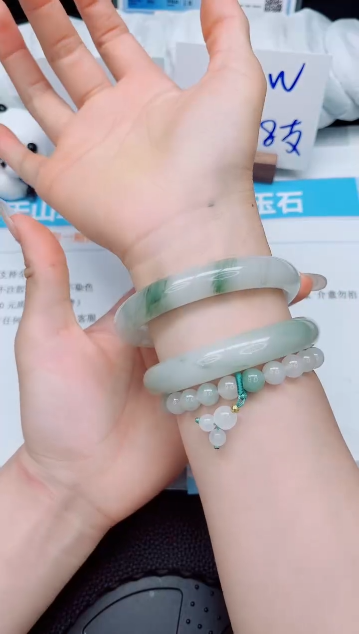 石英质玉手镯未镶嵌242-64.3