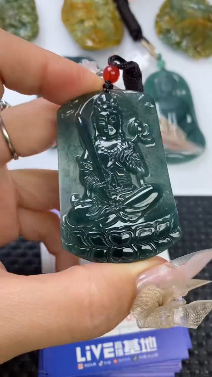 【闪购商品】翡翠颈饰未镶嵌1111111111111111