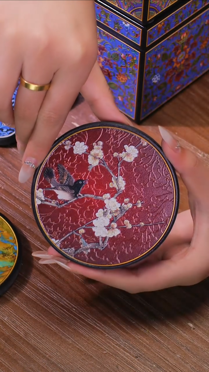 壹藏贰宝喜上眉梢图案杯垫一片