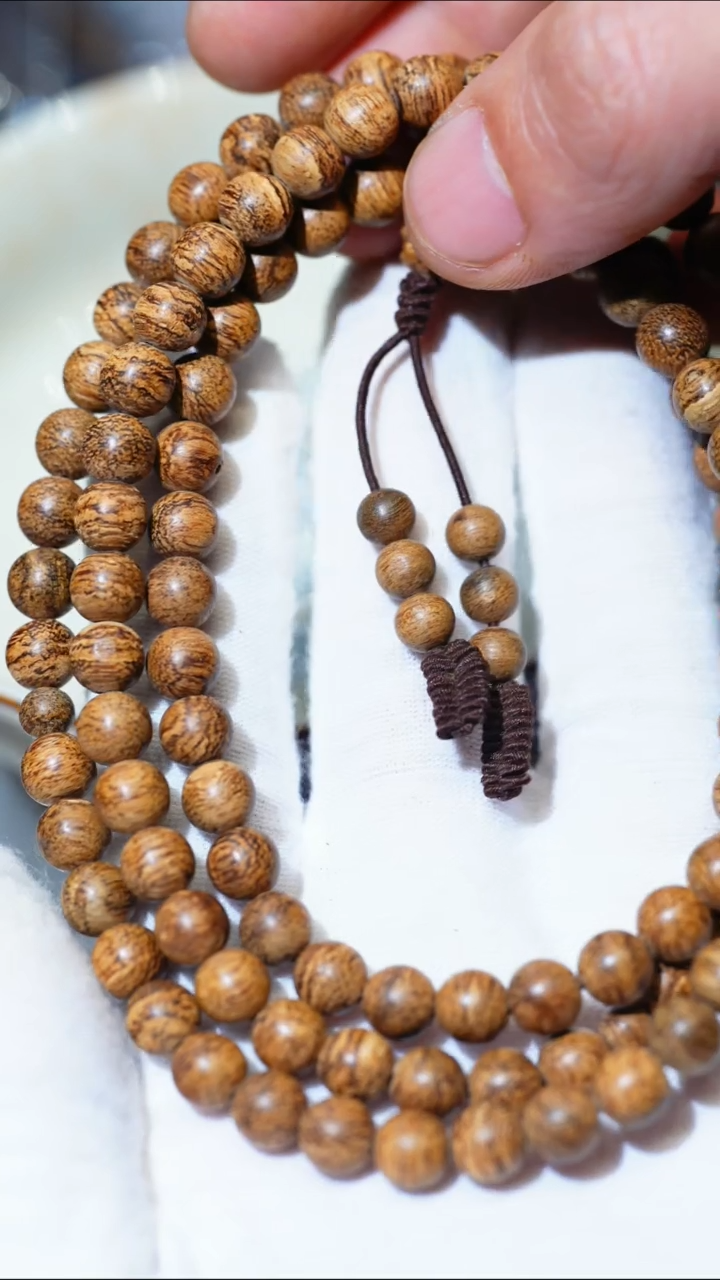 【闪购商品】沉香手串顺化红土老料0.7cm-18g+