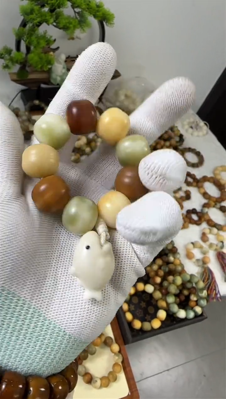 【闪购商品】白玉菩提手串18*手工干磨多宝汉堡珠手捻