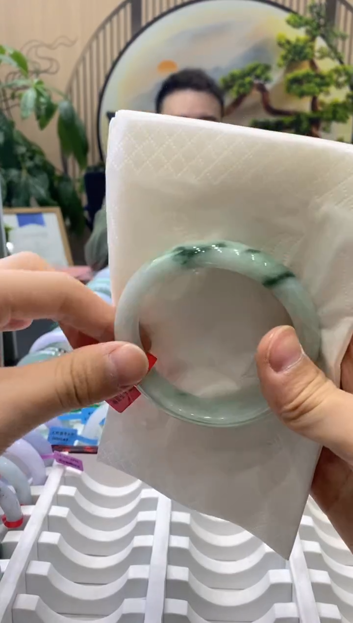 【闪购商品】翡翠手镯未镶嵌0000013641