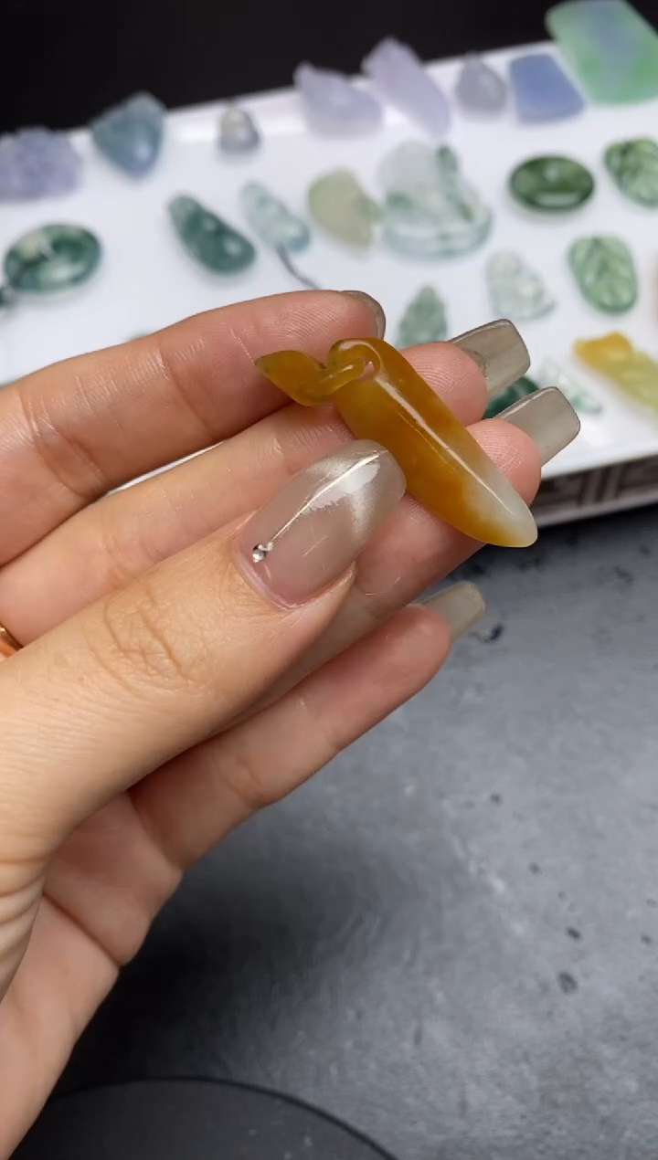 【闪购商品】定制翡翠未镶嵌翡翠毛货~