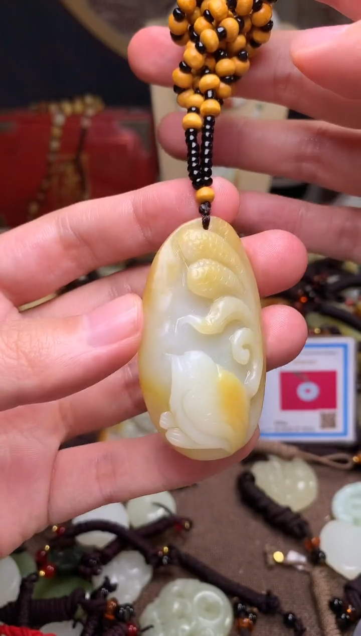 颈饰未镶嵌和田玉新疆料青海料清水和田玉吊坠