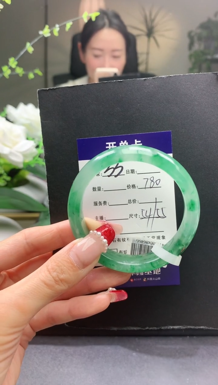 【闪购商品】石英质玉手镯未镶嵌33序号圈口54