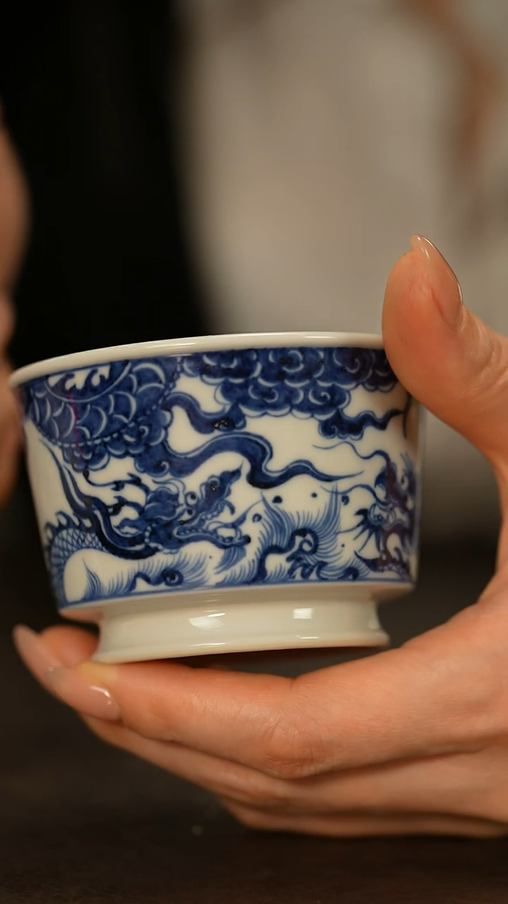 【闪购商品】瓷片元真临古          