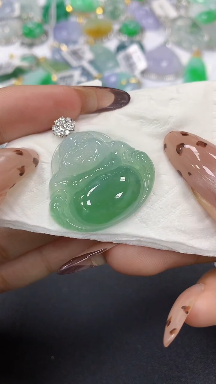 颈饰18K金镶嵌翡翠a货假一赔三支持复检百元上9元证书费自理