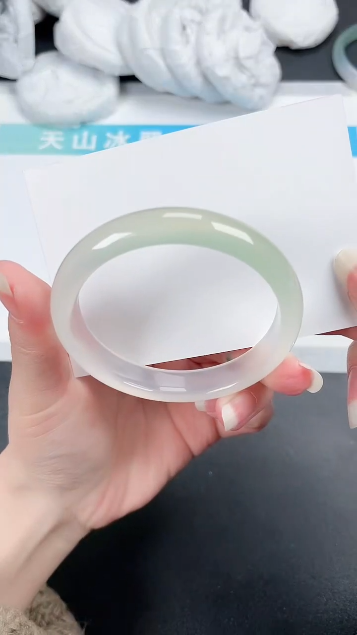 【闪购商品】石英质玉手镯未镶嵌478-56.3