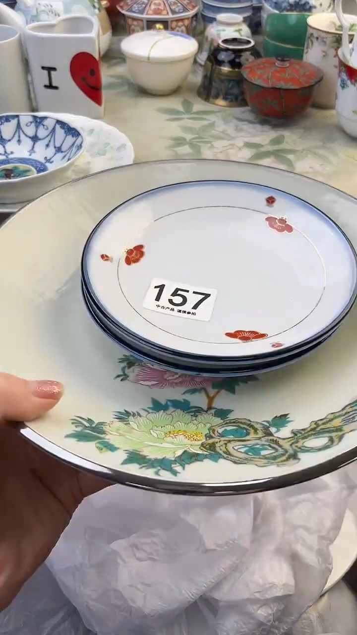 瓷片v***y157........