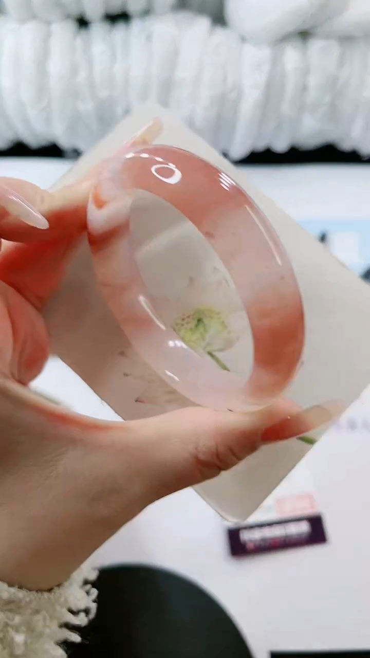 【闪购商品】石英质玉手镯未镶嵌多样性发货E599