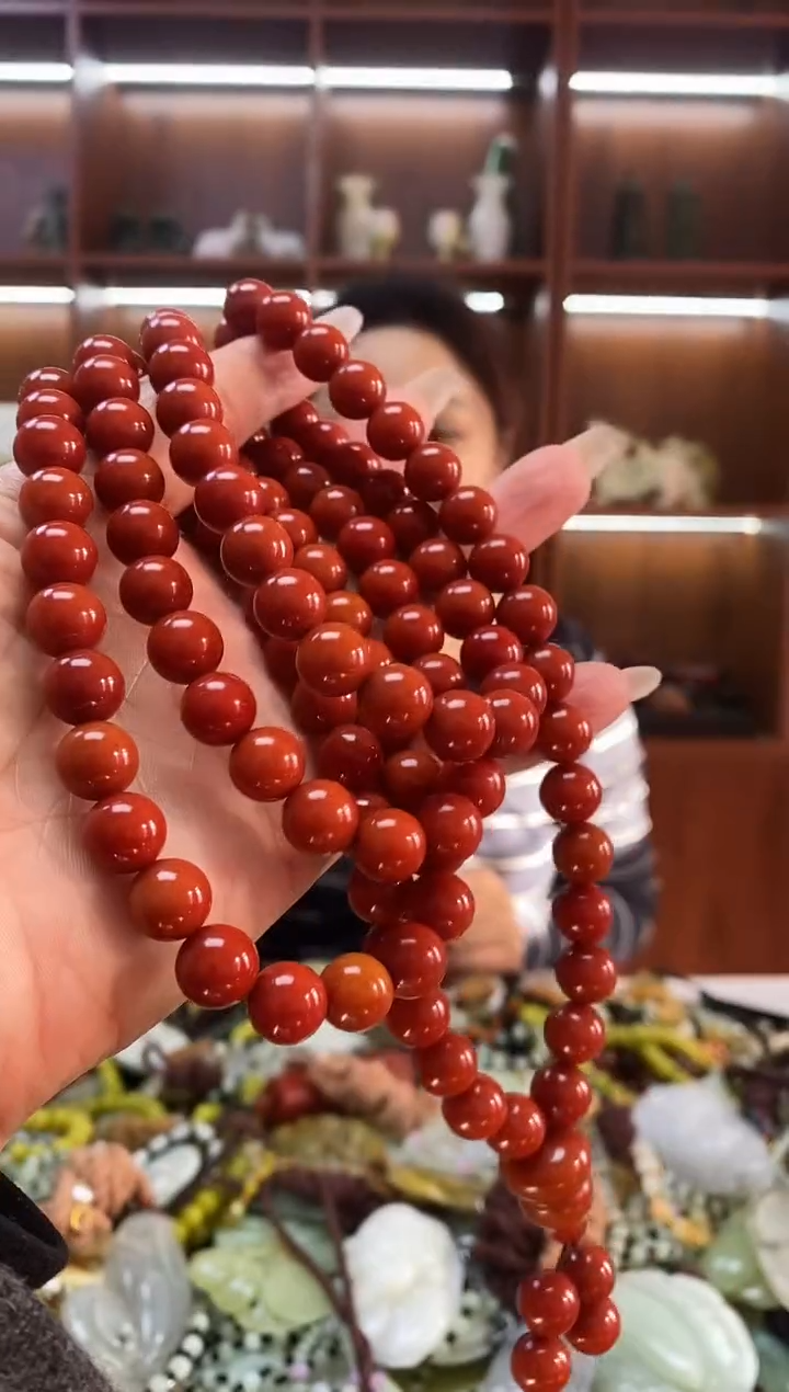 未镶嵌岫玉手串    