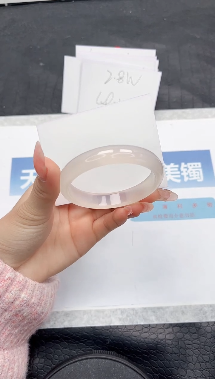 【闪购商品】石英质玉手镯未镶嵌L378-52.8