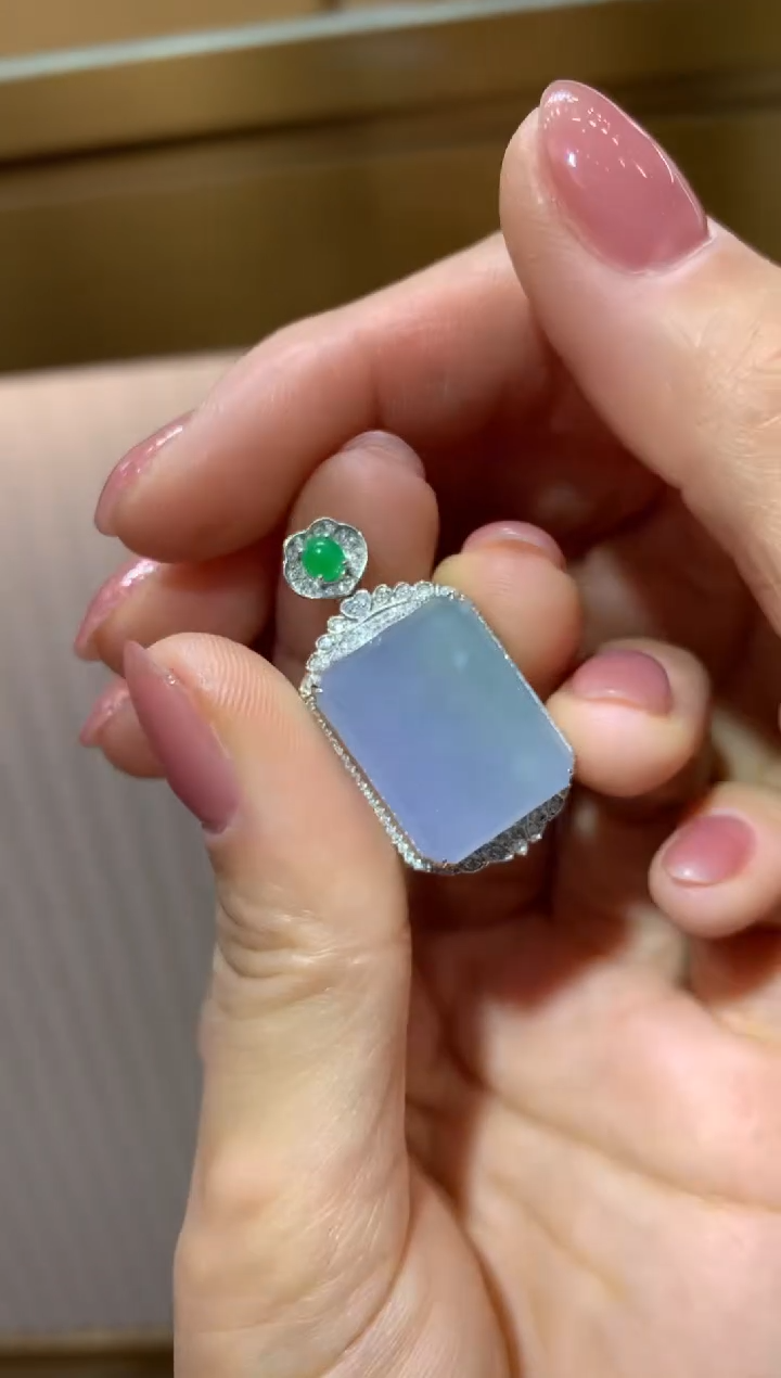 【闪购商品】翡翠颈饰18K金镶嵌|不退不换