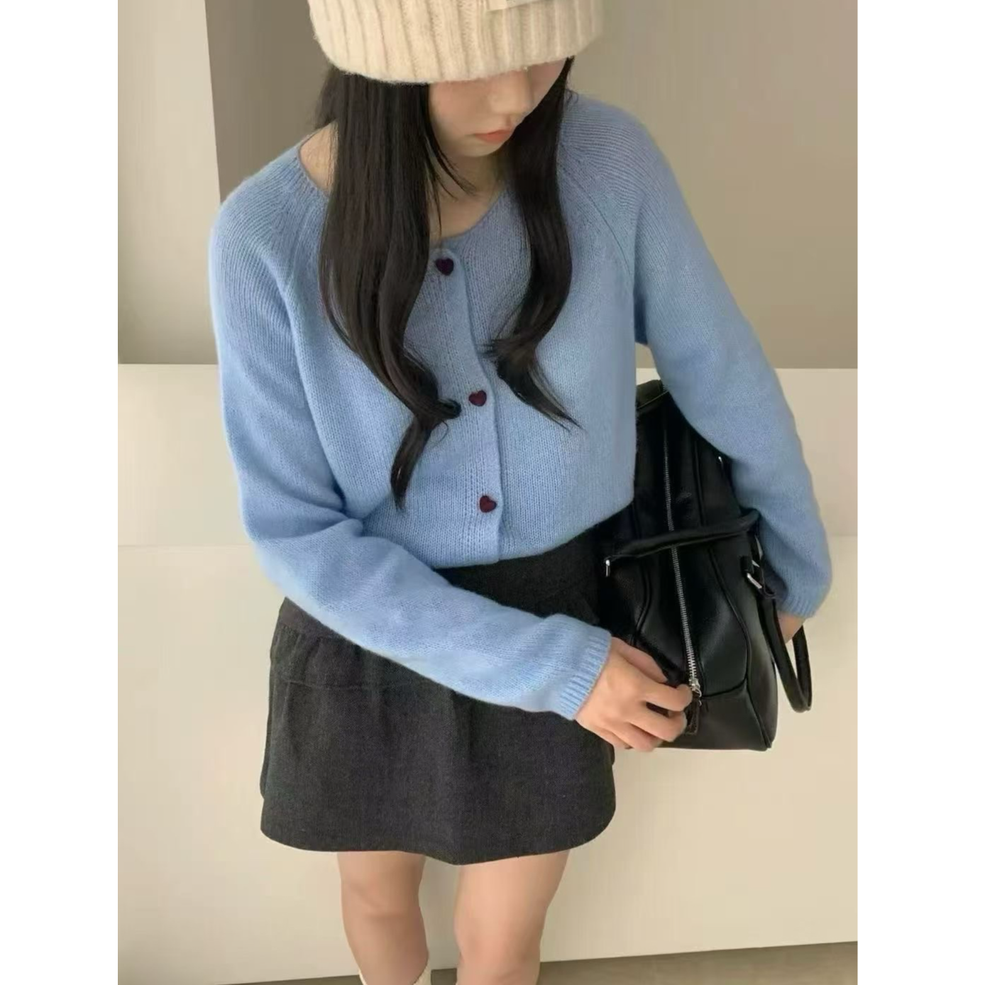 YYZZ 25958韩系圆领爱心扣长袖羊毛针织开衫秋款女温柔风减龄上衣