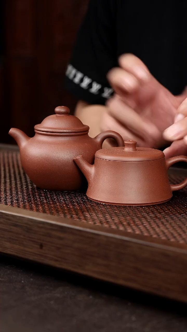 茶壶紫砂底槽清莲子