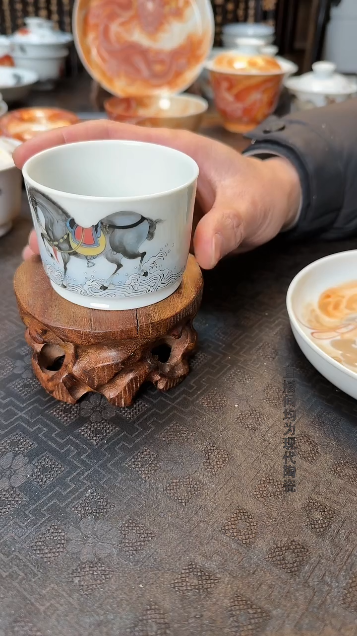 直口杯马画片1个
