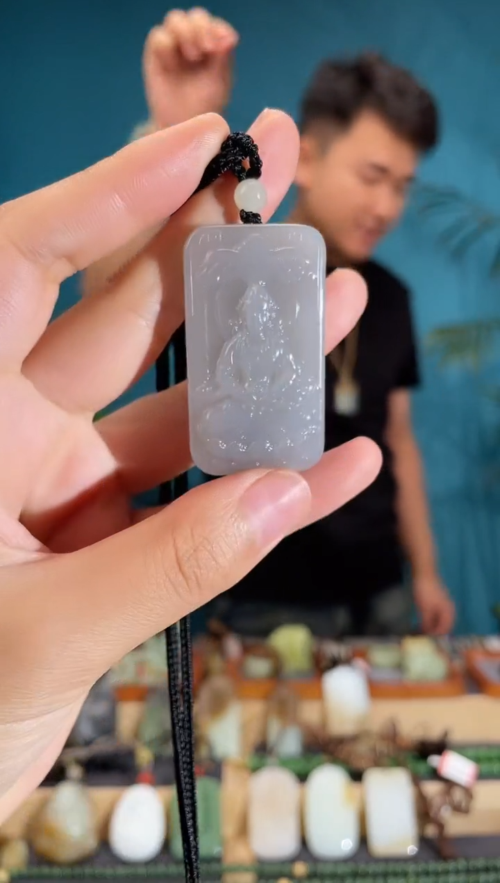 和田玉未镶嵌颈饰1