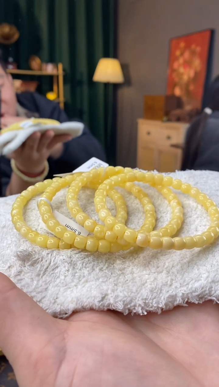 【闪购商品】蜜蜡手串未镶嵌6.5mm直切微瑕