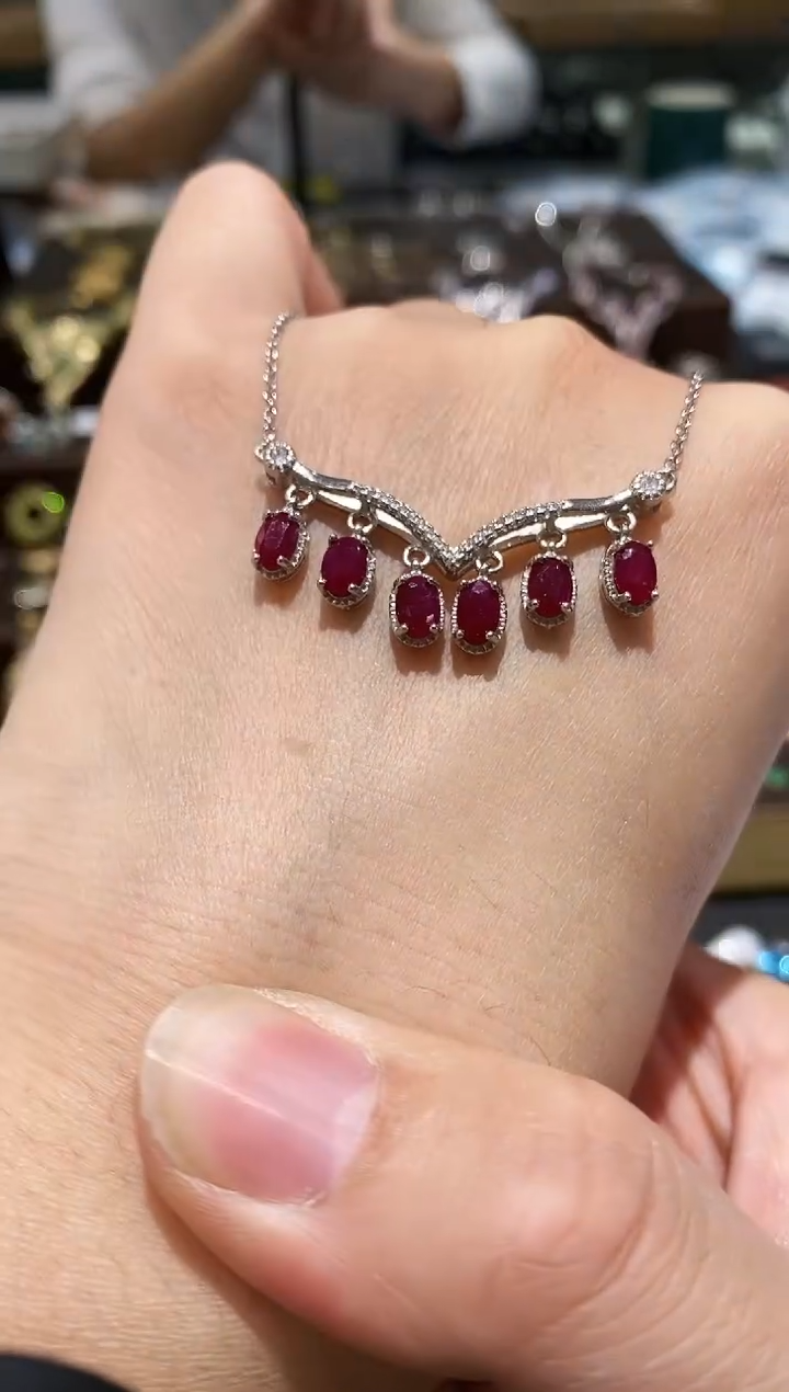 【闪购商品】红宝石颈饰银S925镶嵌项链