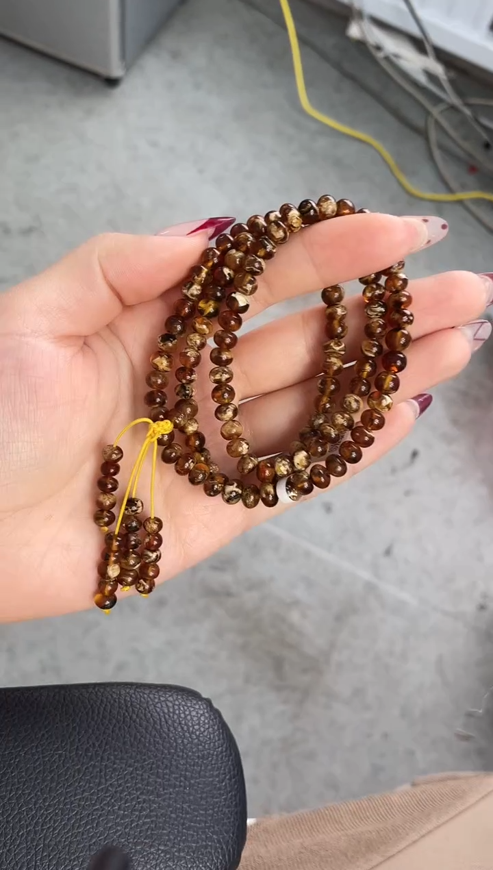 【闪购商品】琥珀裸石未镶嵌抚顺琥珀6+溶洞妖花108