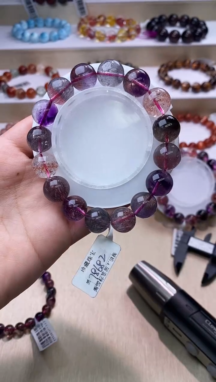 【闪购商品】水晶手链未镶嵌黑加仑超七单圈13m+