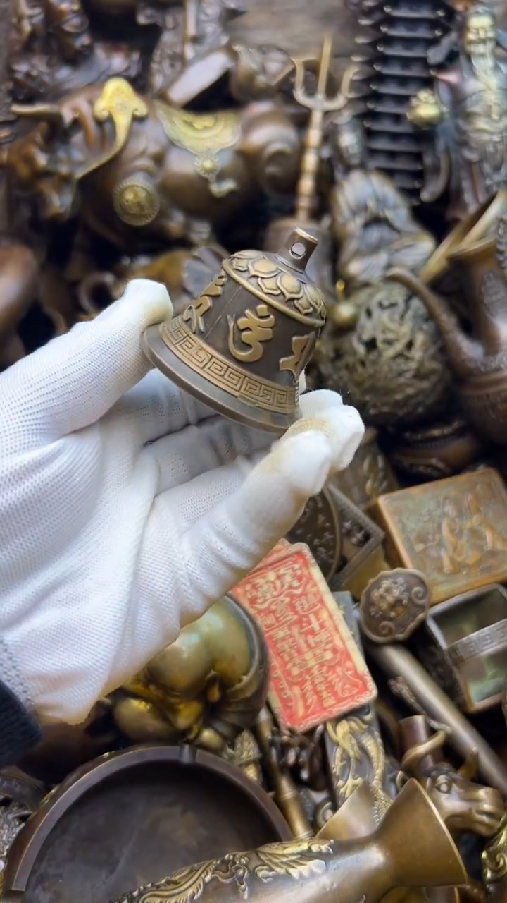 精美铜器，点击下单