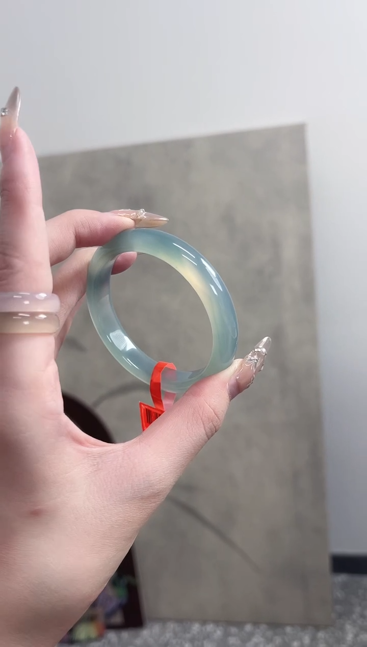 【闪购商品】玛瑙/玉髓手镯未镶嵌54圈 需要包容