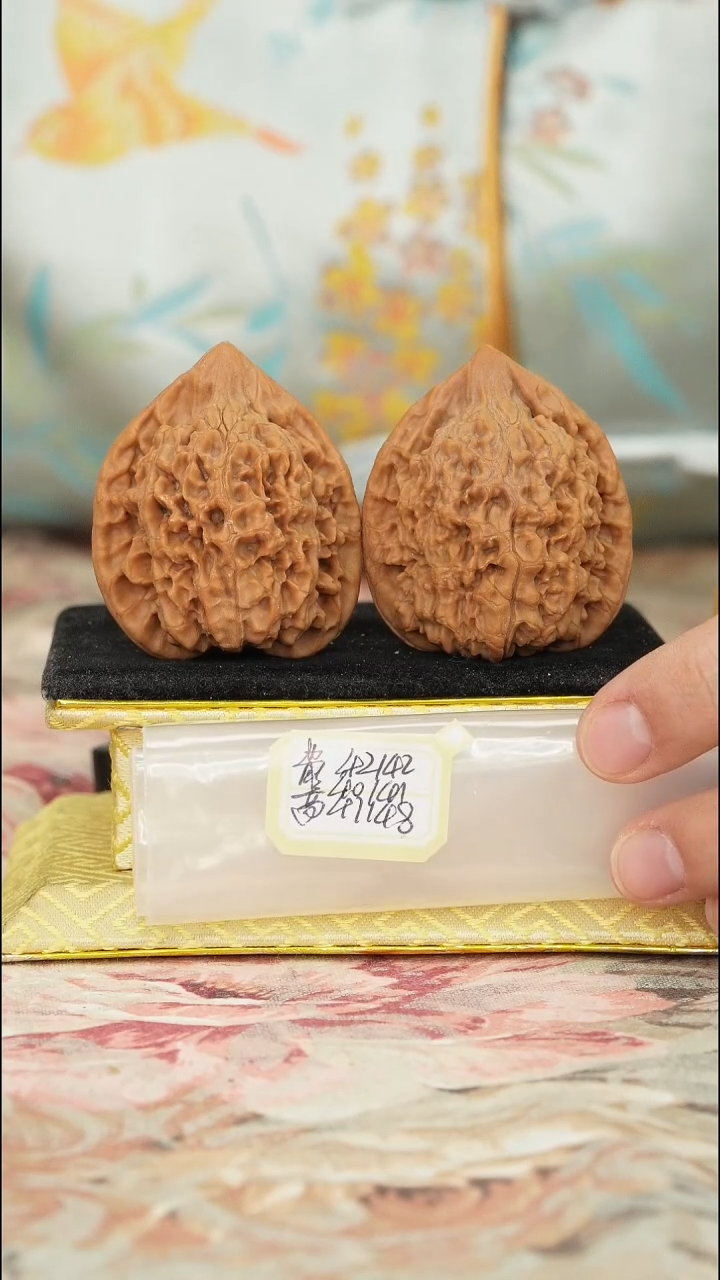 【闪购商品】文玩核桃把件官帽