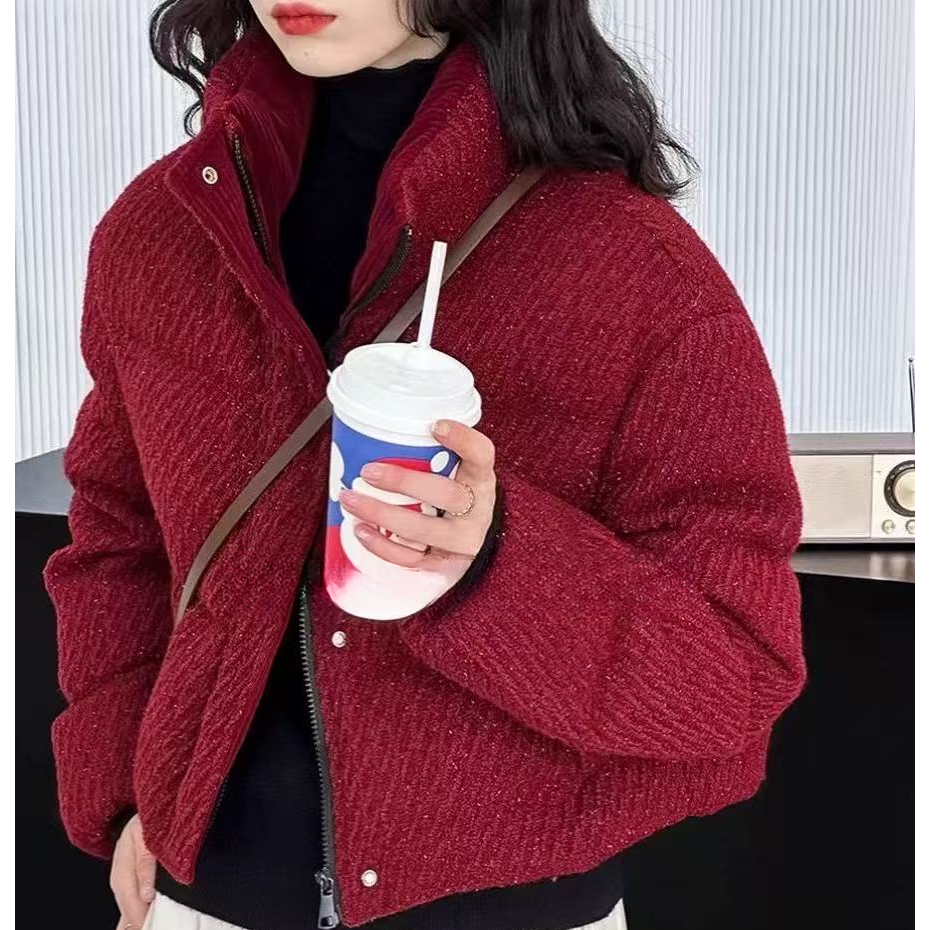 高端红色短款立领羽绒服外套