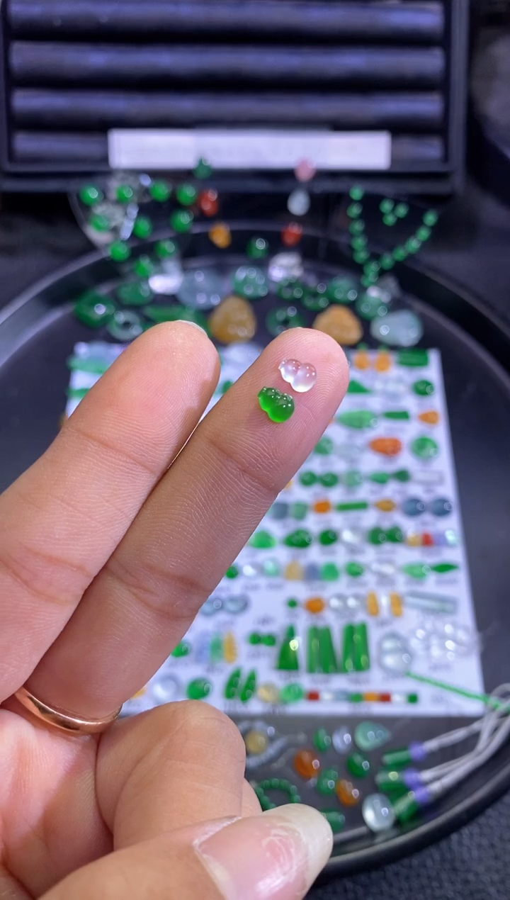 未镶嵌挂件翡翠葫芦