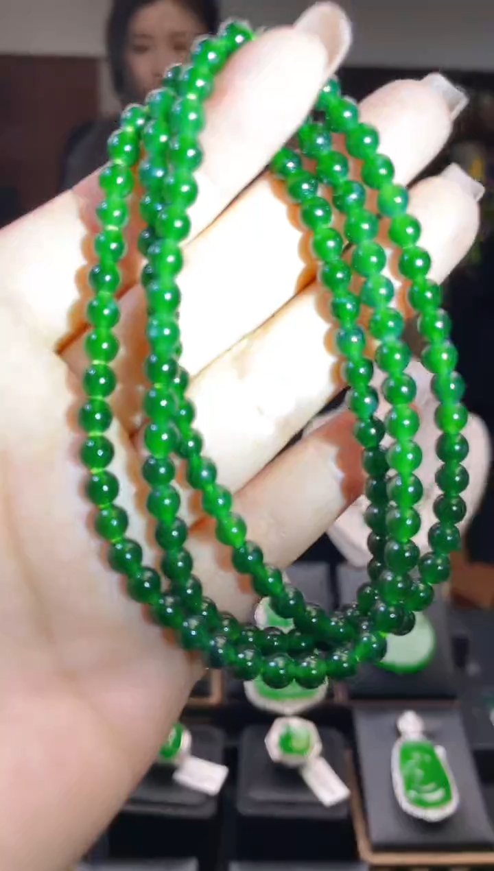 【闪购商品】翡翠吊坠(不含链)未镶嵌翡翠吊坠