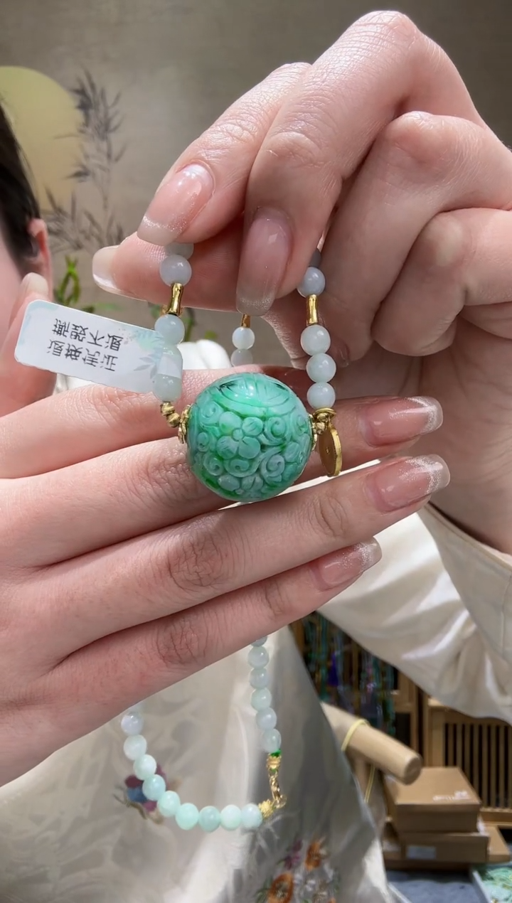 【闪购商品】翡翠颈饰未镶嵌吊坠