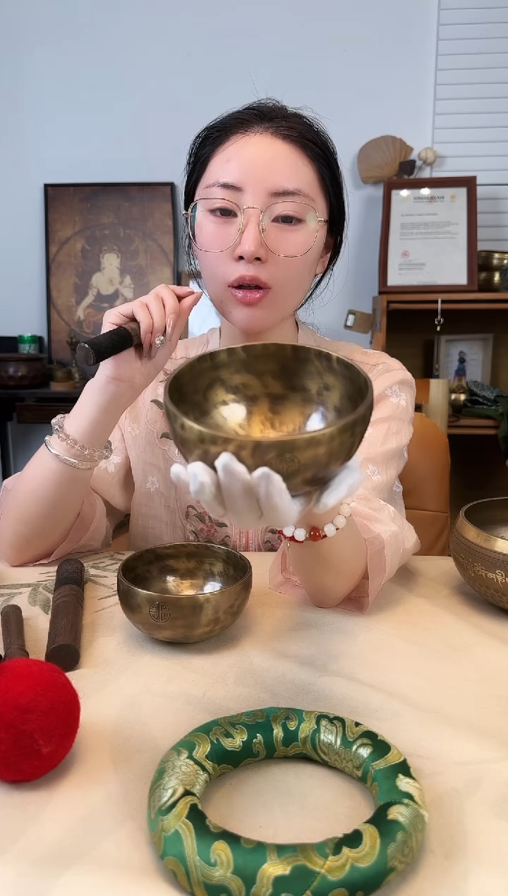 杨****子满月12      