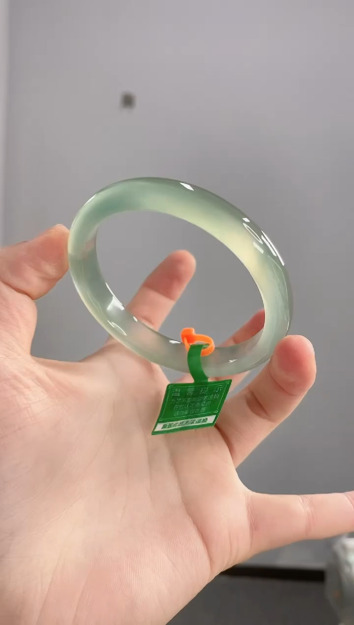 【闪购商品】玛瑙/玉髓手镯未镶嵌58圈