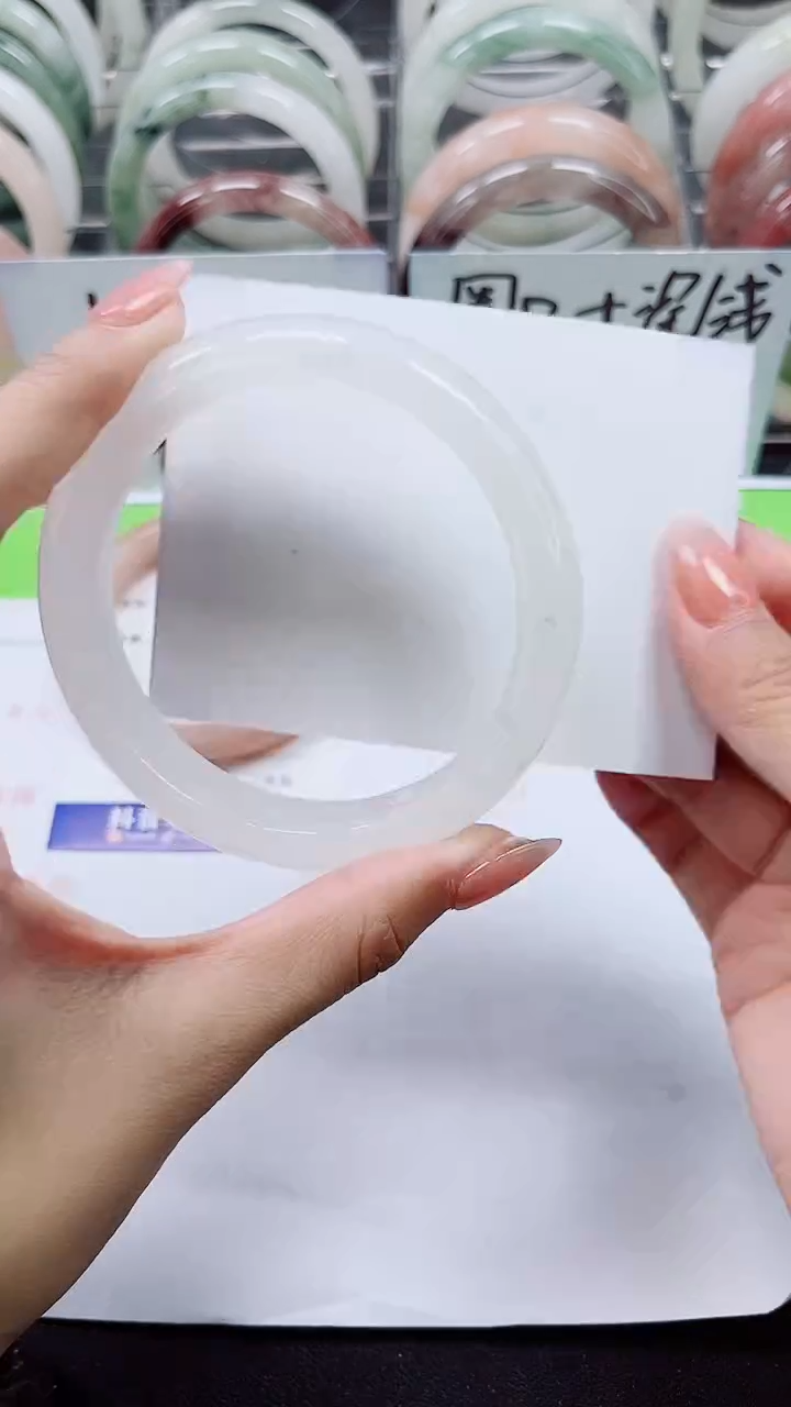 【闪购商品】石英质玉手镯未镶嵌A98-64/65