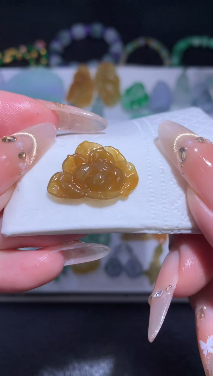 未镶嵌定制翡翠莲花