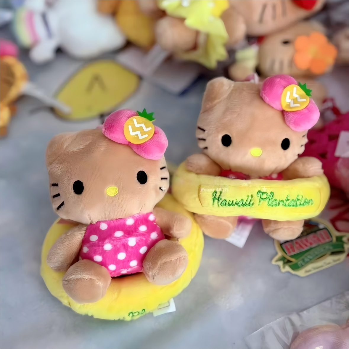 【菠萝园限定】正版HELLOKITTY菠萝园游泳圈kT挂件毛绒公仔挂件