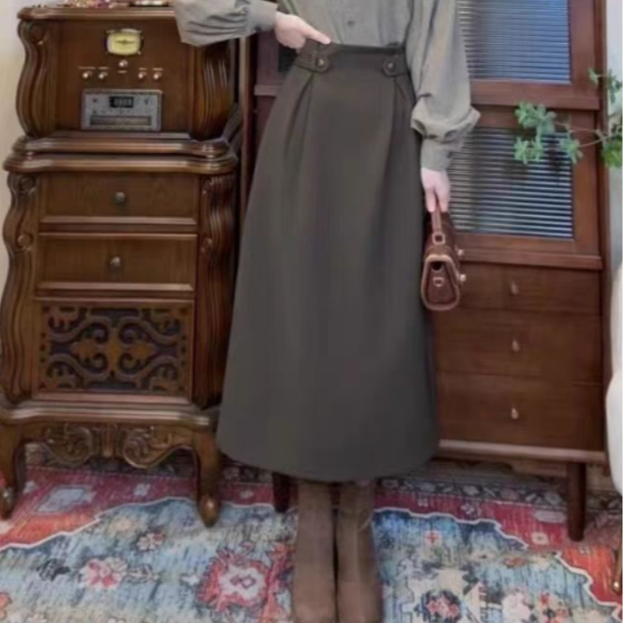 清【一生罗曼】复古设计感系扣气质显瘦半身裙B819