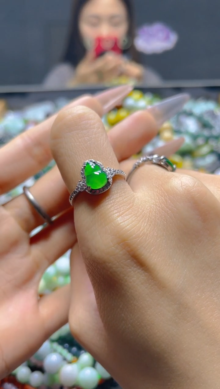 颈饰未镶嵌翡翠/T/翡翠A货，一件也是批发价