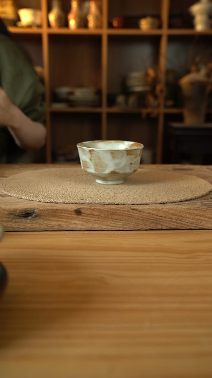 粉影系列的高脚直筒碗2个