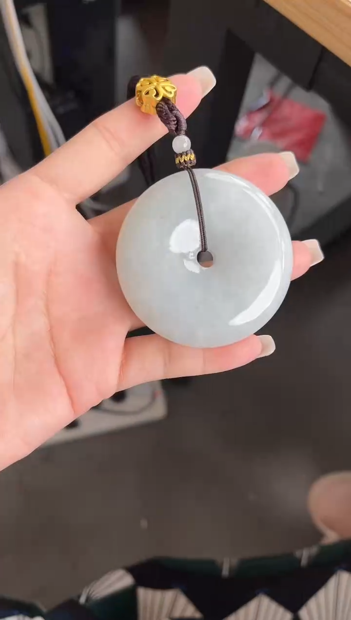 颈饰未镶嵌翡翠吊坠