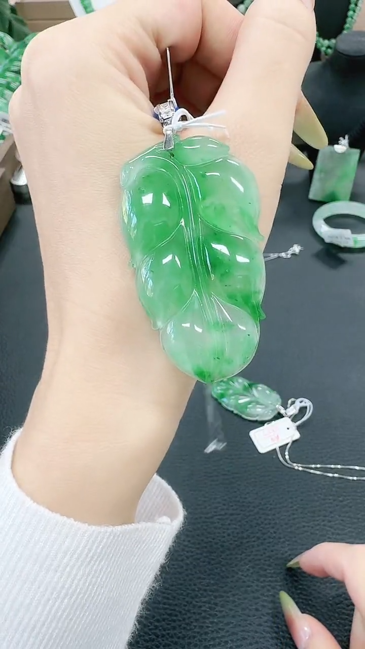 未镶嵌1石英质玉（非洲翠）/0288