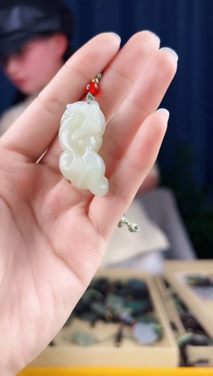 颈饰未镶嵌和田玉拍一发一，多样性发货