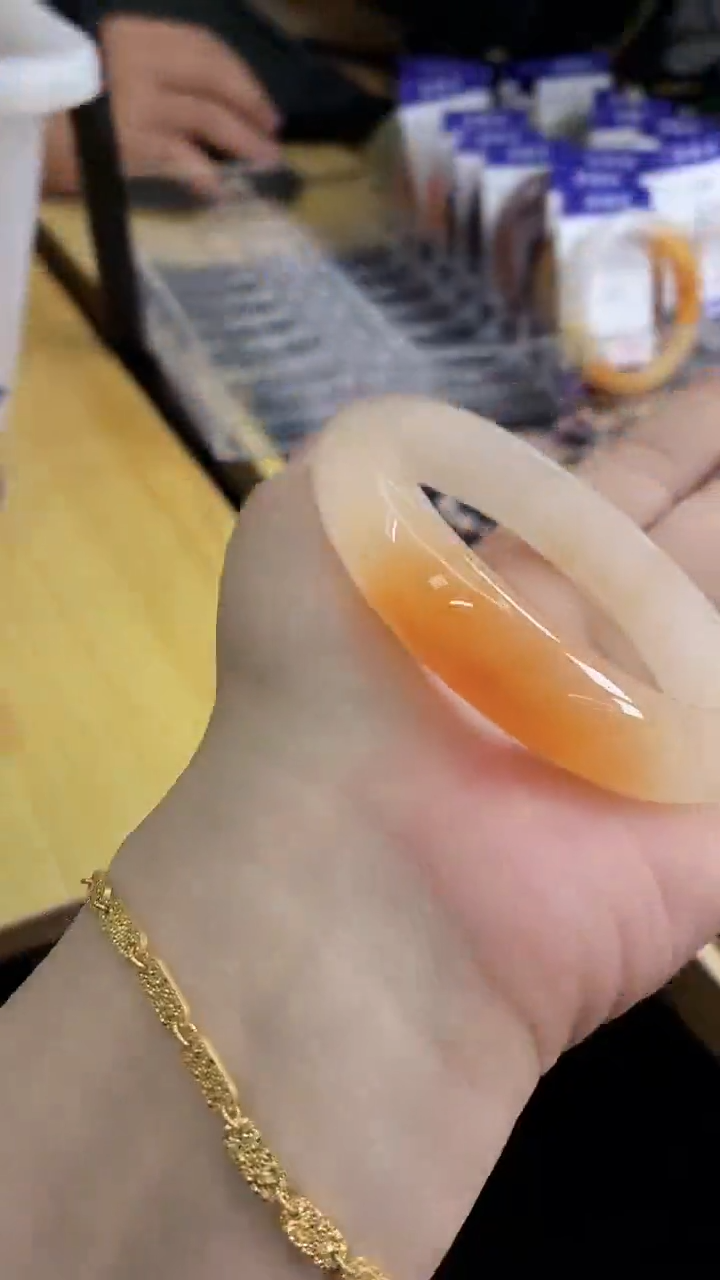 石英质玉手镯未镶嵌336/59.4