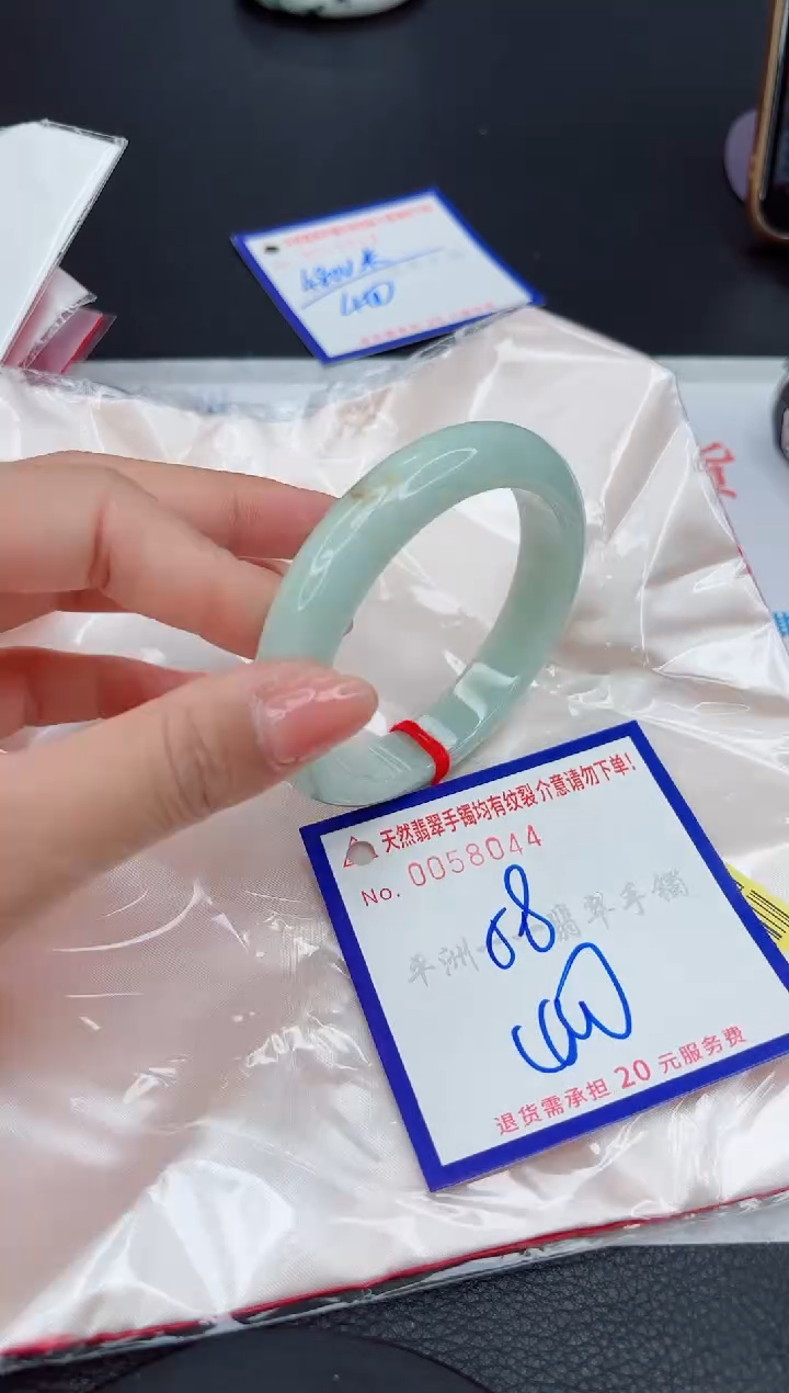 翡翠手镯未镶嵌1111111111111