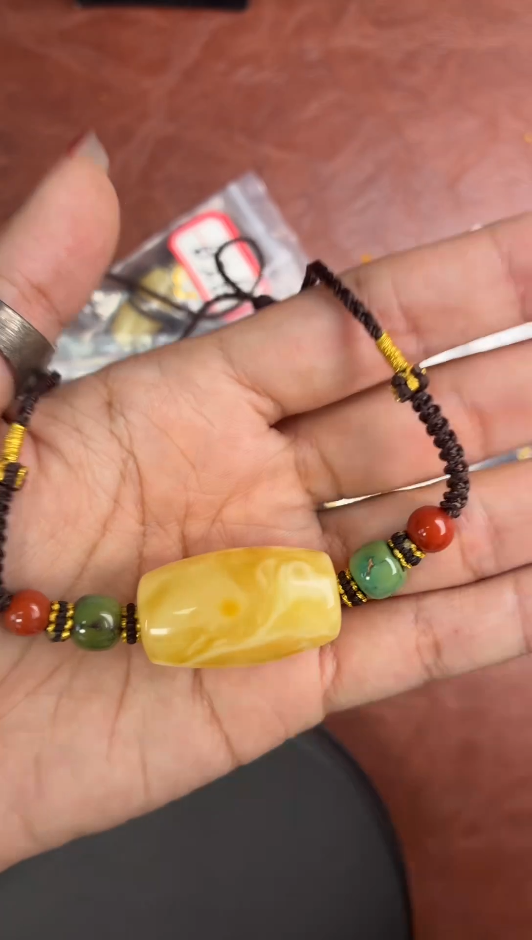 蜜蜡吊坠(赠链)未镶嵌噶玛珠宝蜜蜡30mm