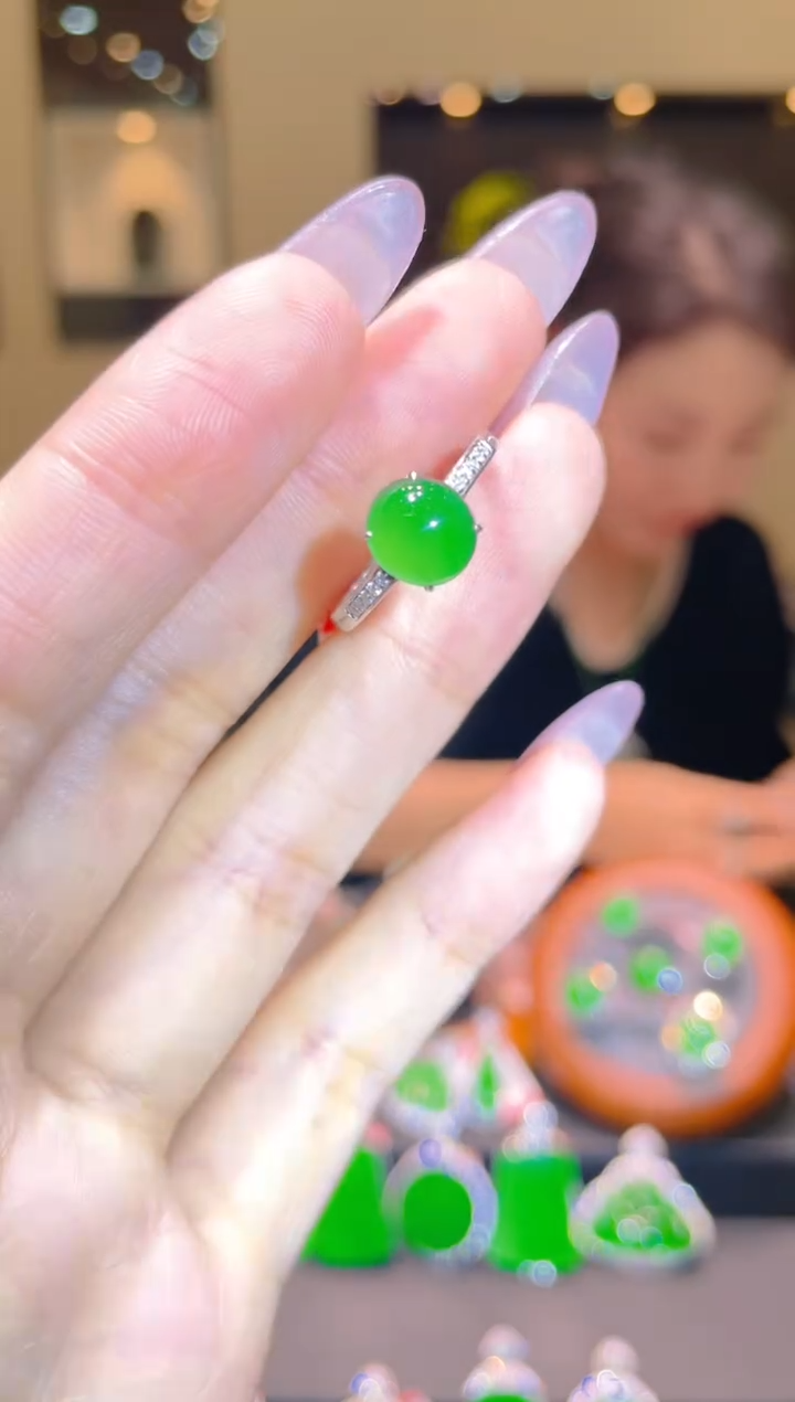 翡翠18K金镶嵌吊坠(不含链)A23